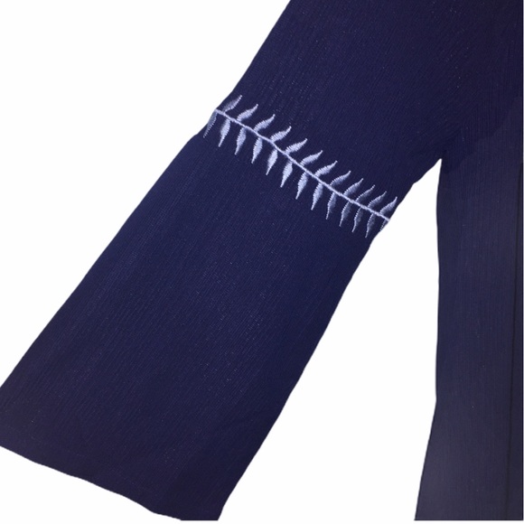 New Floral Embroidered Off the Shoulder Blouse Sm - Picture 8 of 8